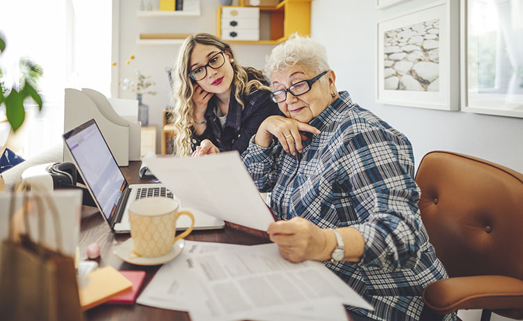 Mentorat intergénérationnel : faites l’expérience, c’est gagnant-gagnant !